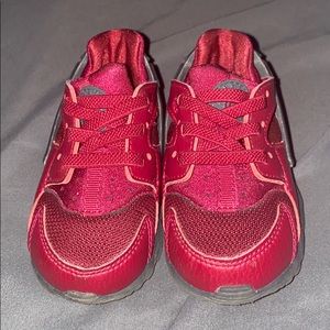 Toddler Nike sneakers